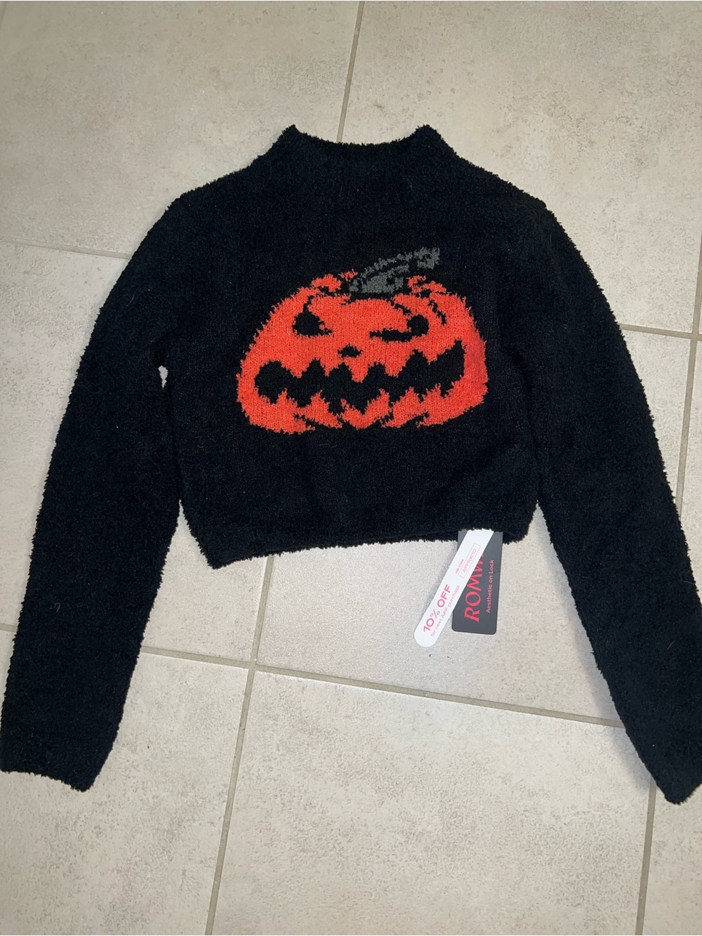 ROMWE Black Fuzzy Cropped Sweater with Orange Jack-O'-Lantern